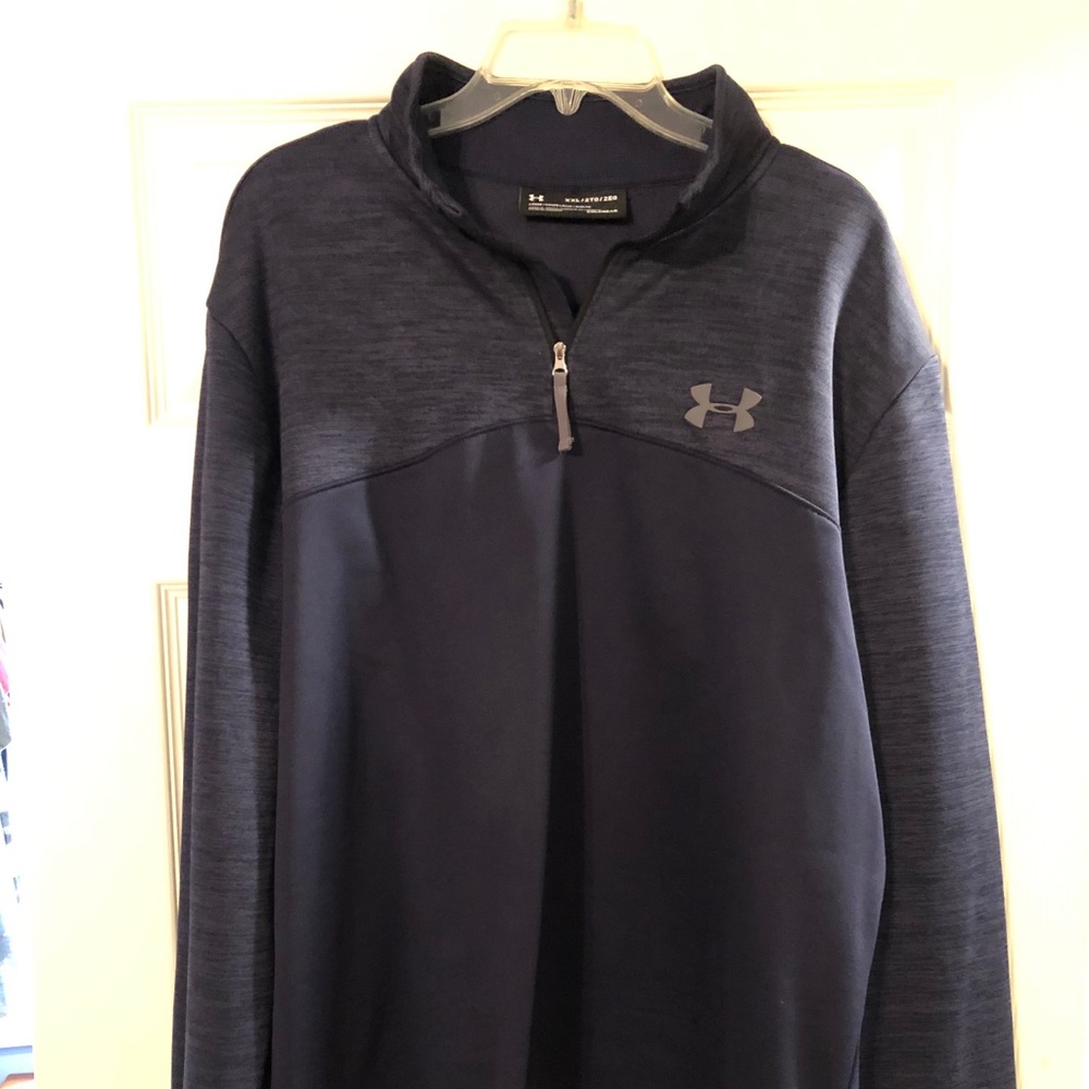 Men’s Under Armor top